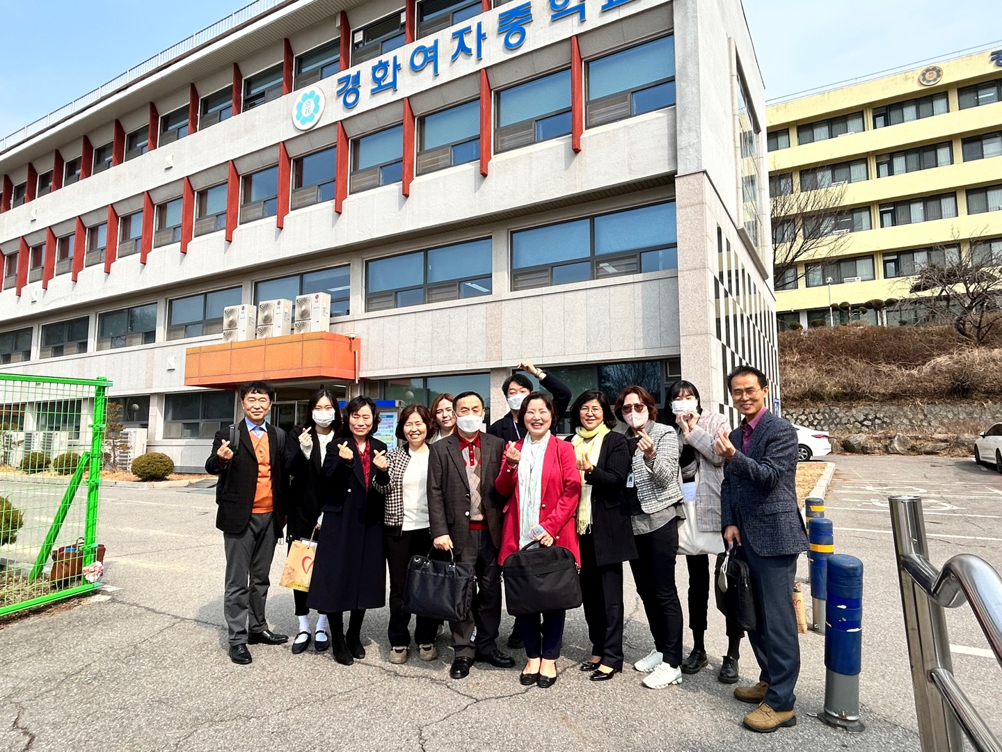 찾아가는 청소년자원봉사학교(경화여자중학교).jpg