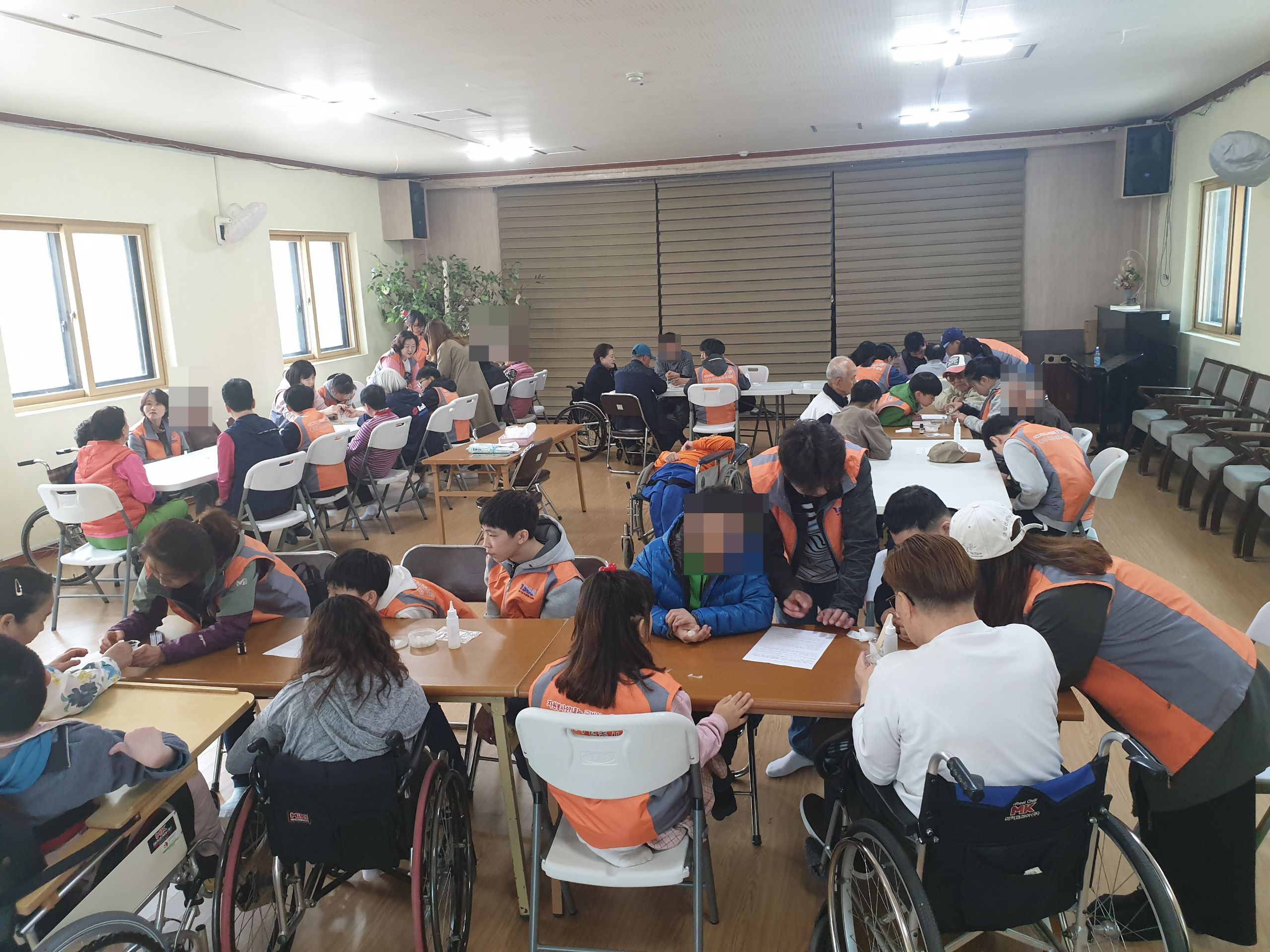 16기가족봉사단봉사활동 .jpg